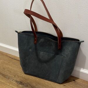Portland Leather zipper Tote Bag with leather Straps